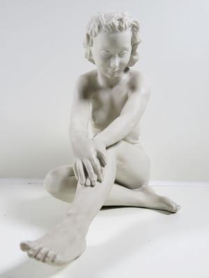 Sitzender weiblicher Akt, Entwurf Carl Werner, Ausführung Hutschenreuther, Kunstabteilung, Selb, um 1955/68 - Gioielli, arte e antiquariato