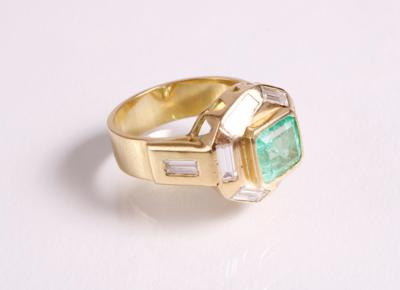 Diamant Smaragd Damenring zus. ca. 1,20 ct - Umění, starožitnosti, šperky