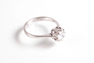 Solitärring 0,67 ct - Antiques, art and jewellery