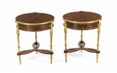 Paar runde Beistelltische im Stil Louis-Seize, Frankreich um 1900 - Christmas-auction Furniture, Carpets, Paintings
