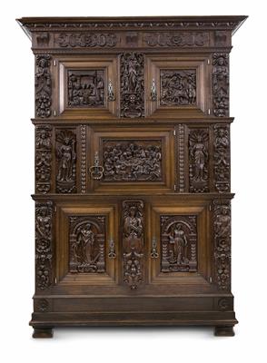 Hallenschrank im Renaissancestil um 1880 - Christmas-auction Furniture, Carpets, Paintings