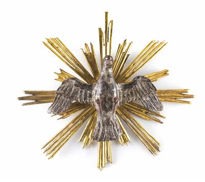 Heilig-Geist-Taube mit Strahlenkranz, in der Art des 18. Jahrhunderts - Nábytek