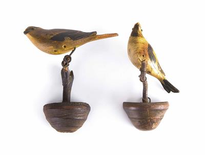 Zwei Viechtauer Singvögel, Oberösterreich, 19. Jahrhundert - Möbel und Skulpturen