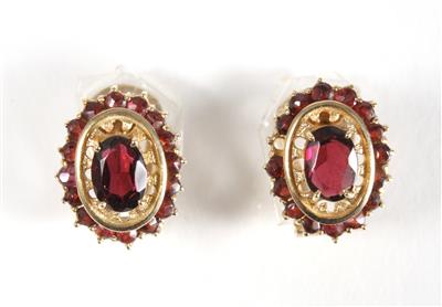 2 Granatohrsteckclipse - Jewellery, antiques and art
