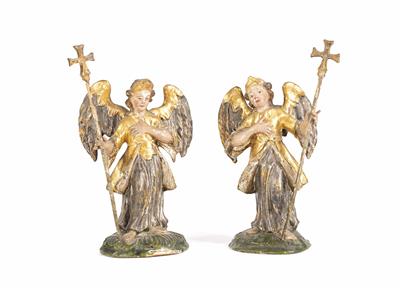 Paar geflügelte Engel - Krippenfiguren, Alpenländisch um 1800 - Osterauktion