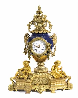 Prunkpendule im Louis-Seize-Stil, Napoleon III., Frankreich, 2. Drittel 19. Jahrhundert - Christmas auction - Silver, glass, porcelain, graphics, militaria, carpets