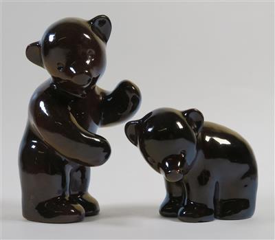 Zwei kleine Bären, Gmundner Keramik, um 1935 - Christmas auction - Silver, glass, porcelain, graphics, militaria, carpets