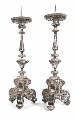 Paar Augsburger Kerzenleuchter, Samuel Frey (von 1630 - Meister ab 1668 - 1703), um 1690 - Easter Auction