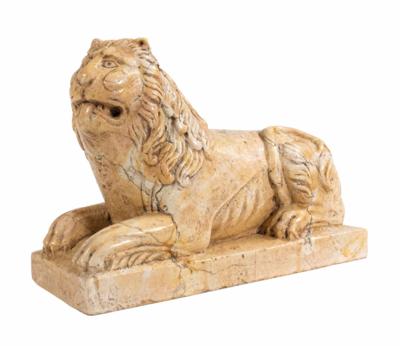 Sitzender Löwe im Stil der italienischen Romanik - Easter Auction