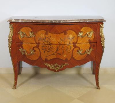 Kommode im Louis XV-Stil - Letní aukce