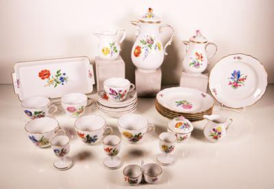 Kaffee- und Mokkaserviceteile, Meissen, vornehmlich Anfang 1980er-Jahre - Porcelain, glass and collectibles