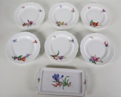 5 Teller, 1 Sandwichplatte, Meissen, um 1935/45 und 1983 - Porcelain, glass and collectibles