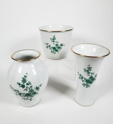 2 Vasen, 1 Übertopf, Augarten, Wien, 2. Hälfte 20. Jahrhundert - Porzellan, Glas und Sammelgegenstände