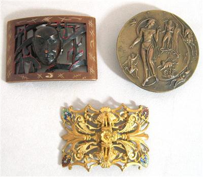 3 Gürtelschnallen - Antiques, art and jewellery